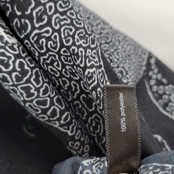 ❤️ The Limited black-and-white leopard print top size small - Picture 9 of 9